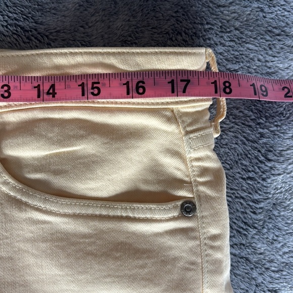 NYDJ Ami Skinny in Light Yellow Size 14 EUC - Picture 9 of 9